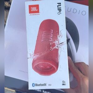 JBL Flip 6 Pill Portable Speaker
